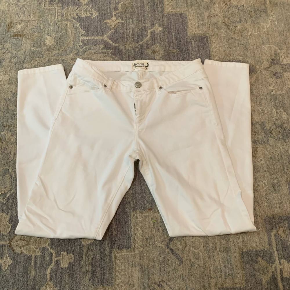 EUC—White jeans! Size 29